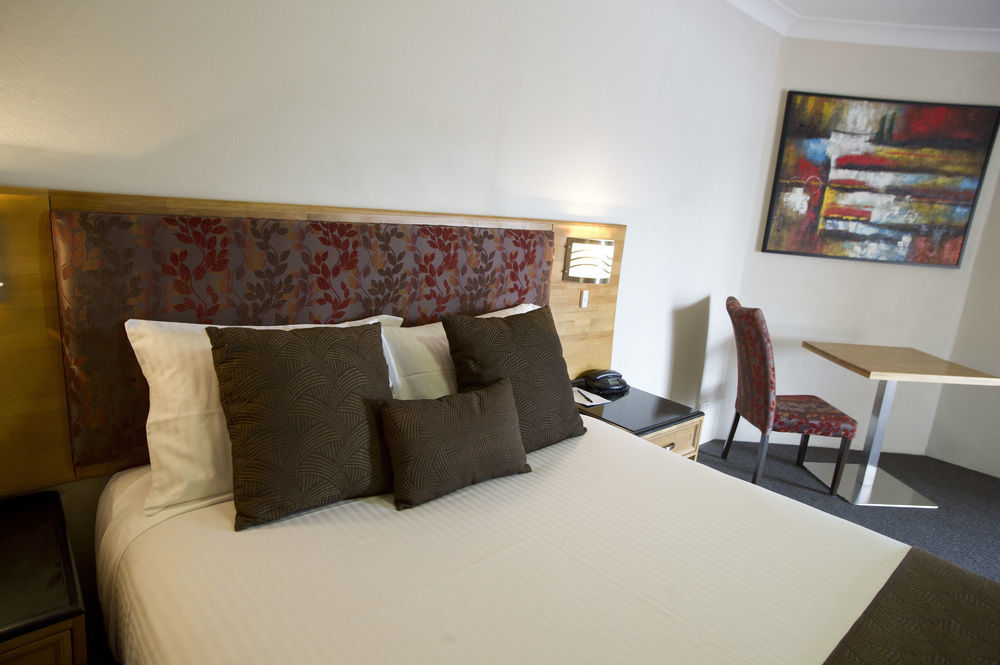 Noah'S Mid City Motor Inn Масуэллбрук Экстерьер фото